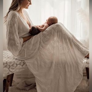 Vici size L white embroidered maxi dress